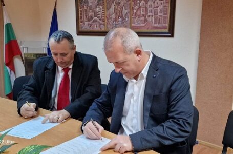 Община Пещера дари компютри и периферни устройства на полицейския участък в града
