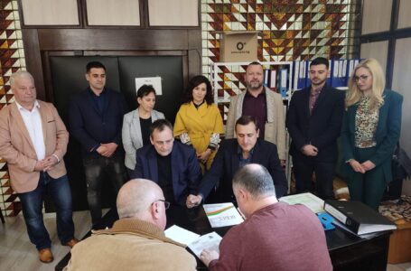 ГЕРБ-СДС регистрира листата си в РИК-Пазарджик