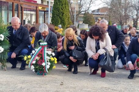 Пещерци отдадоха почит към Апостола