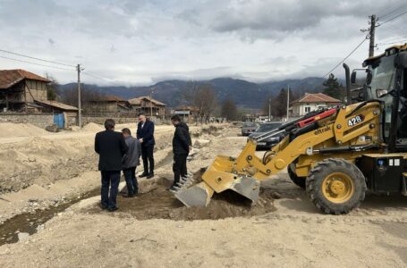 Продължава възстановяването на с. Слатина