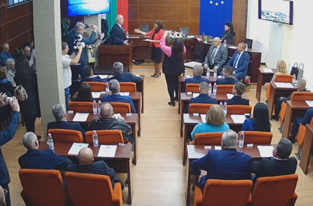 Новоизбраните общински съветници и кмет на община Пещера положиха тържествена клетва