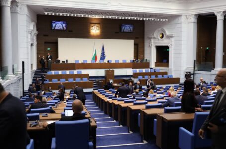 Депутатите поправиха „грешка“, която можеше да фалира „Булгартрансгаз“