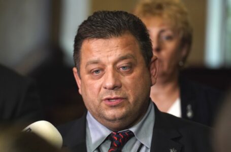 „Величие“ вече ги натискали да гласуват с „Възраждане“, Марков нарече Ивелин Михайлов „семпъл ум“