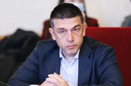 Георги Димов: Всички държави изпитват сходни затруднения за закупуването на рентгени в контекста на изискванията за сигурност