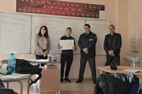 Ангел Семерджиев от Пещера, само на 17, отличен за смелост и гражданска доблест